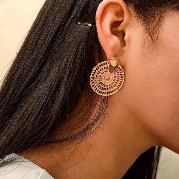 Hollowed Round Circle Stud Drop Earrings - Picture 1 of 5